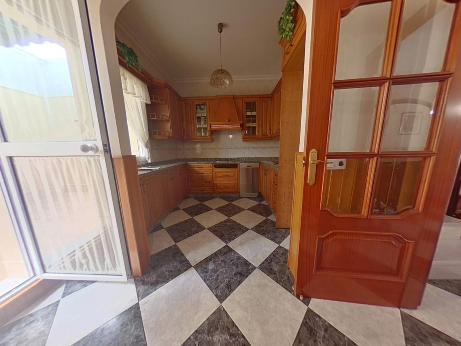 Casa de 3 habitaciones en Montilla en venta con garaje - 180.000 € (Ref: 9865267)