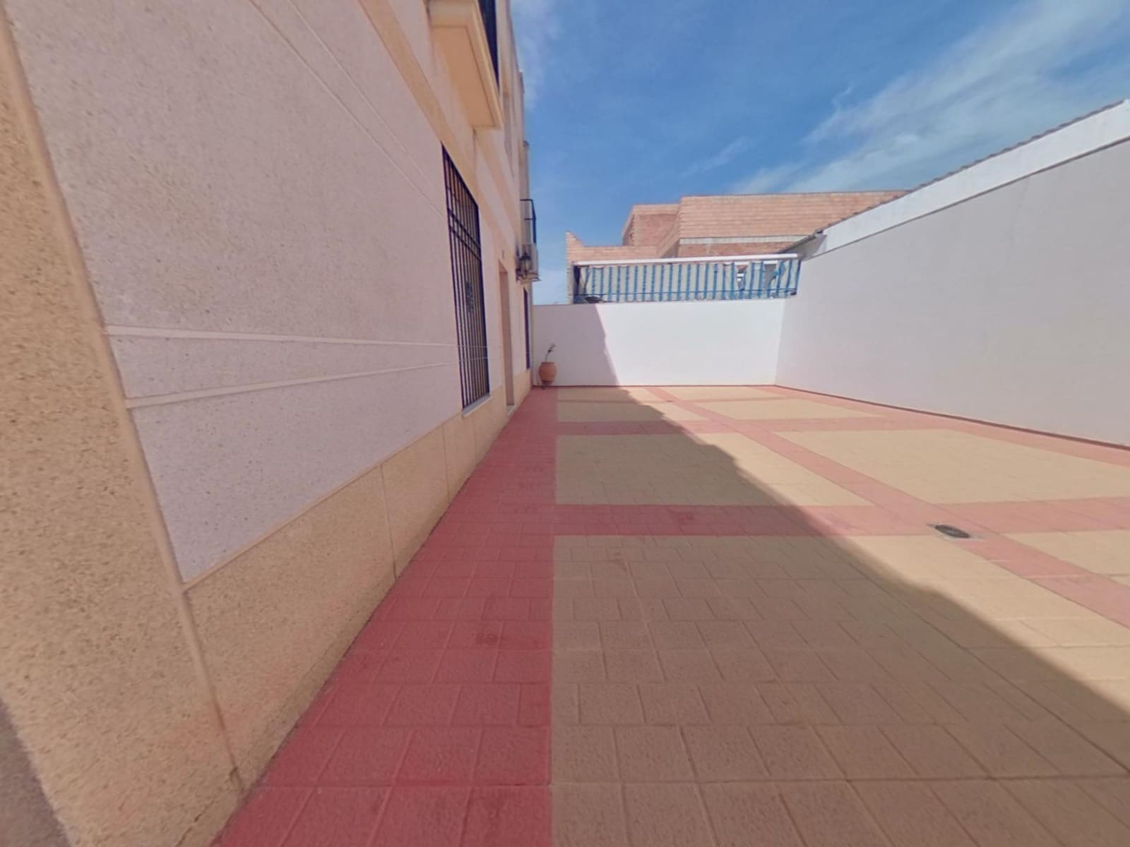 Casa de 3 habitaciones en Montilla en venta con garaje - 180.000 € (Ref: 9865267)