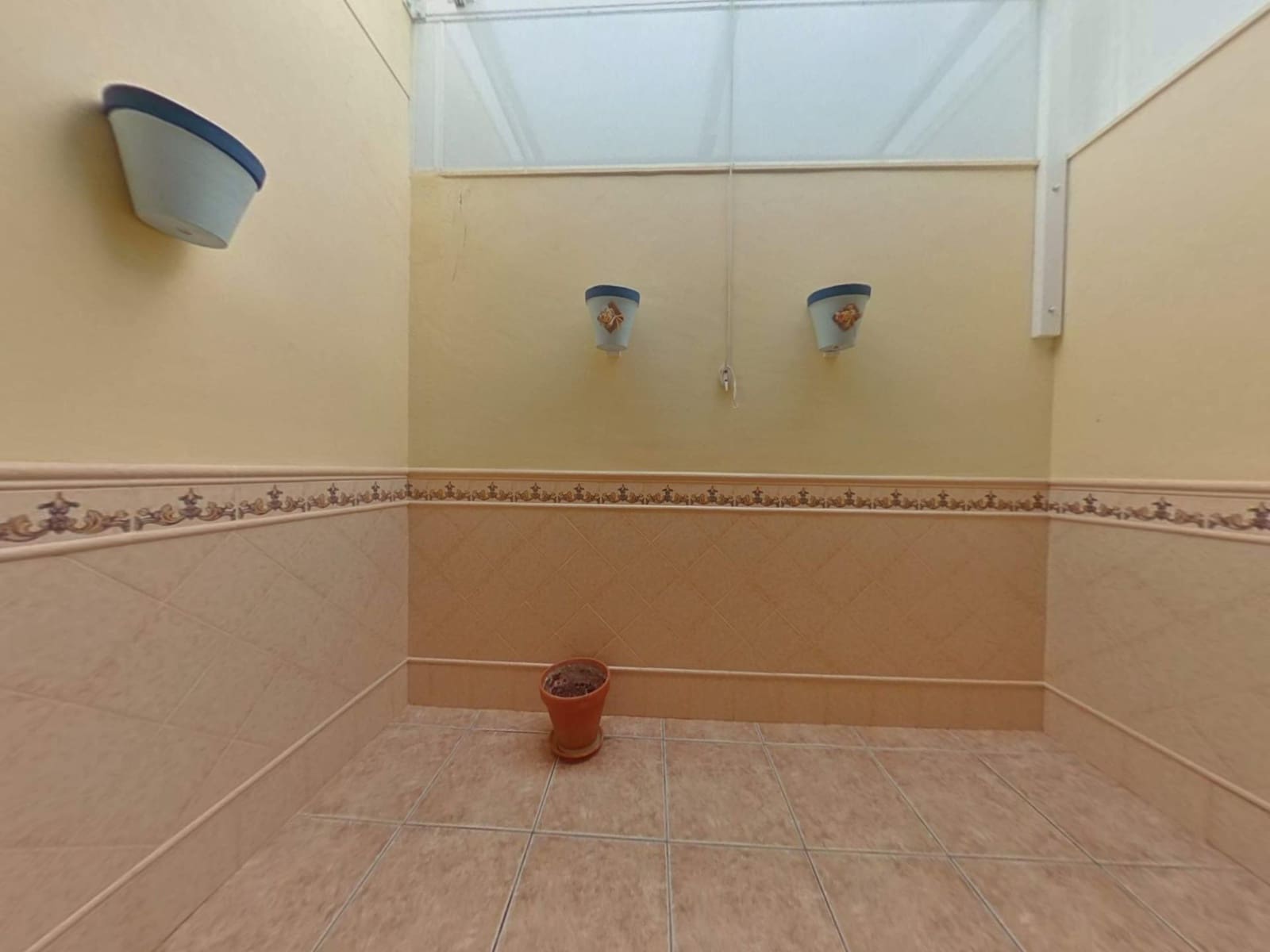 Casa de 3 habitaciones en Montilla en venta con garaje - 180.000 € (Ref: 9865267)