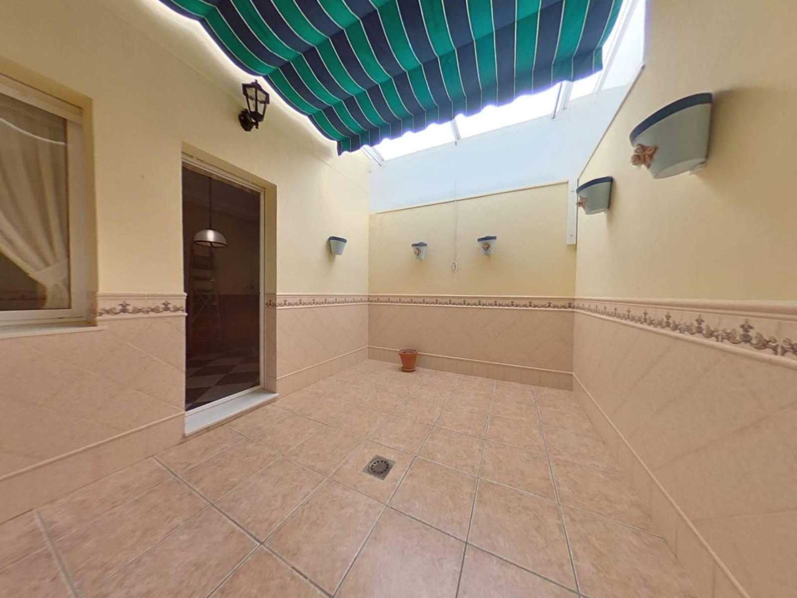 Casa de 3 habitaciones en Montilla en venta con garaje - 180.000 € (Ref: 9865267)