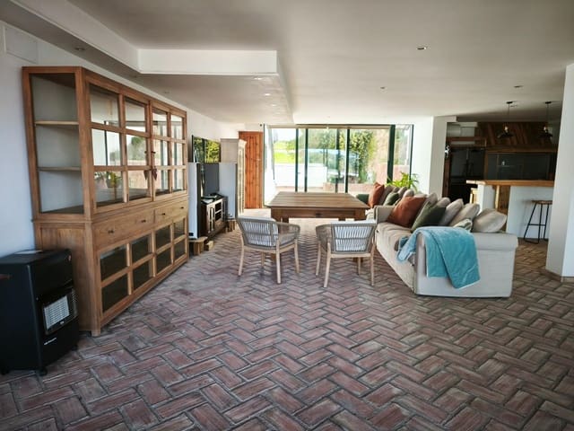 3 soverom Rekkehus til salgs i Córdoba by med svømmebasseng garasje - € 285 000 (Ref: 9867088)
