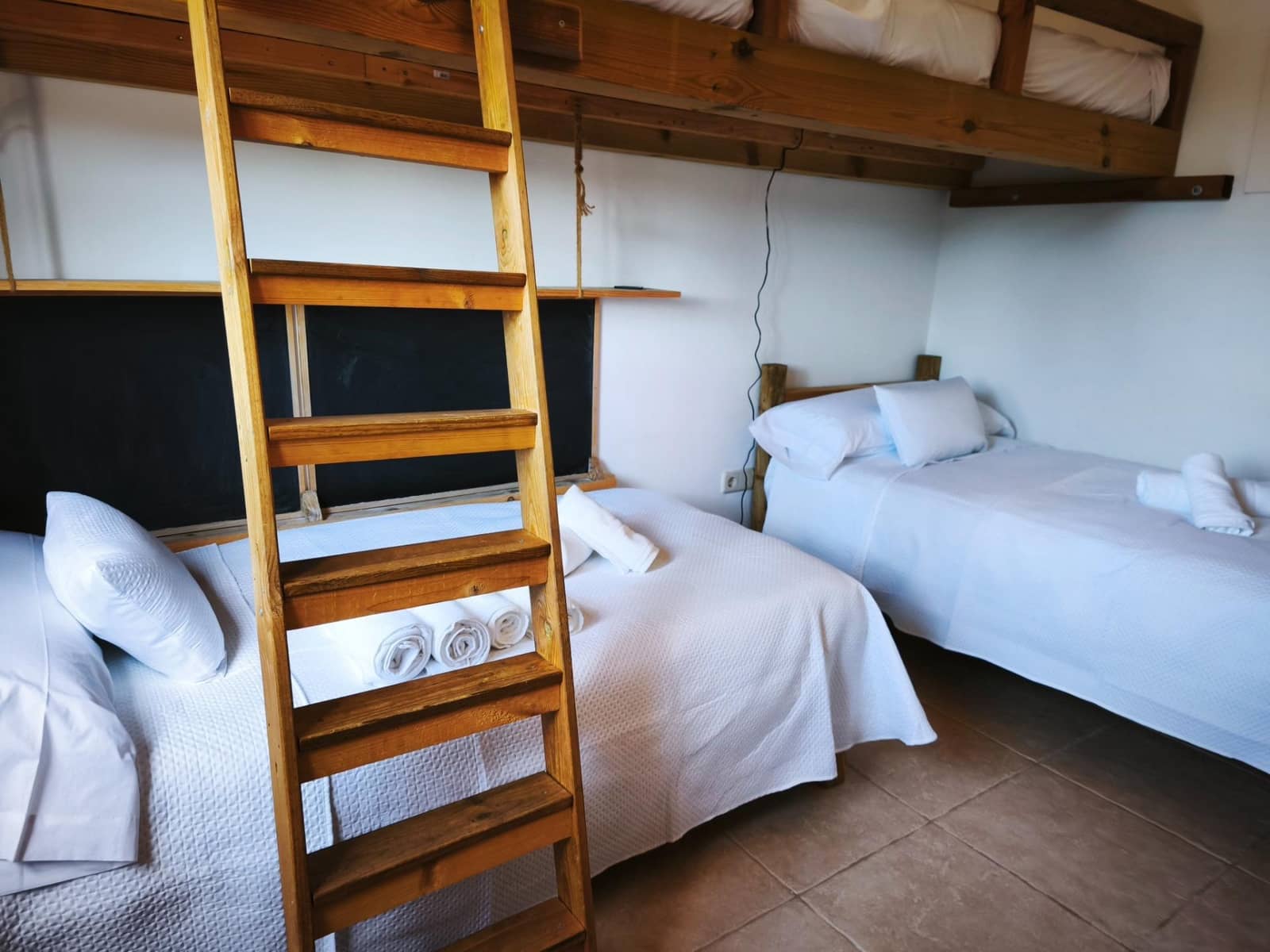 3 soverom Rekkehus til salgs i Cordoba by med svømmebasseng garasje - € 285 000 (Ref: 9867088)