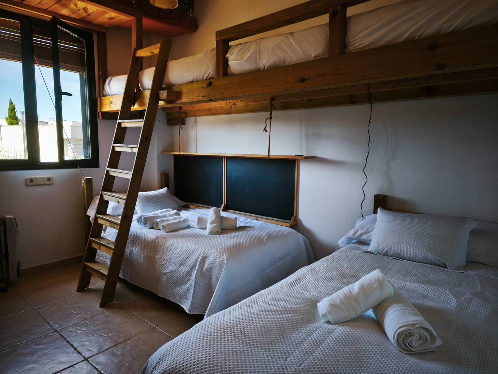 3 soverom Rekkehus til salgs i Cordoba by med svømmebasseng garasje - € 285 000 (Ref: 9867088)