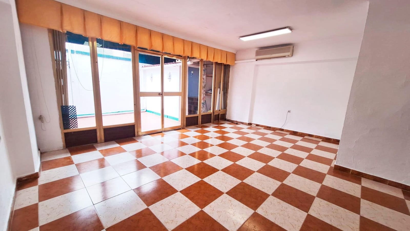 2 sypialnia Mieszkanie na sprzedaż w Miasto Kordoba z garażem - 119 900 € (Ref: 9868676)