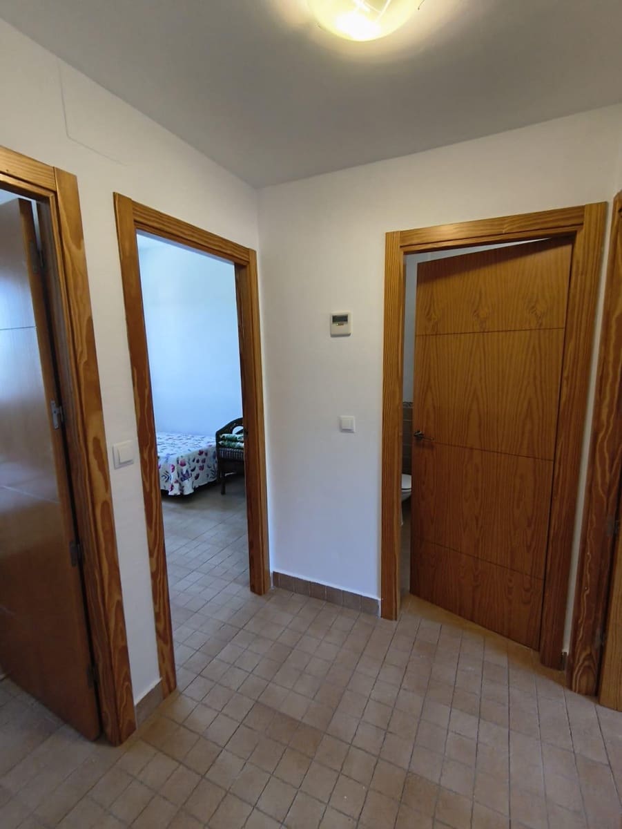 3 soveværelse Rækkehus til salg i Cordoba by med swimmingpool garage - € 255.000 (Ref: 9871903)