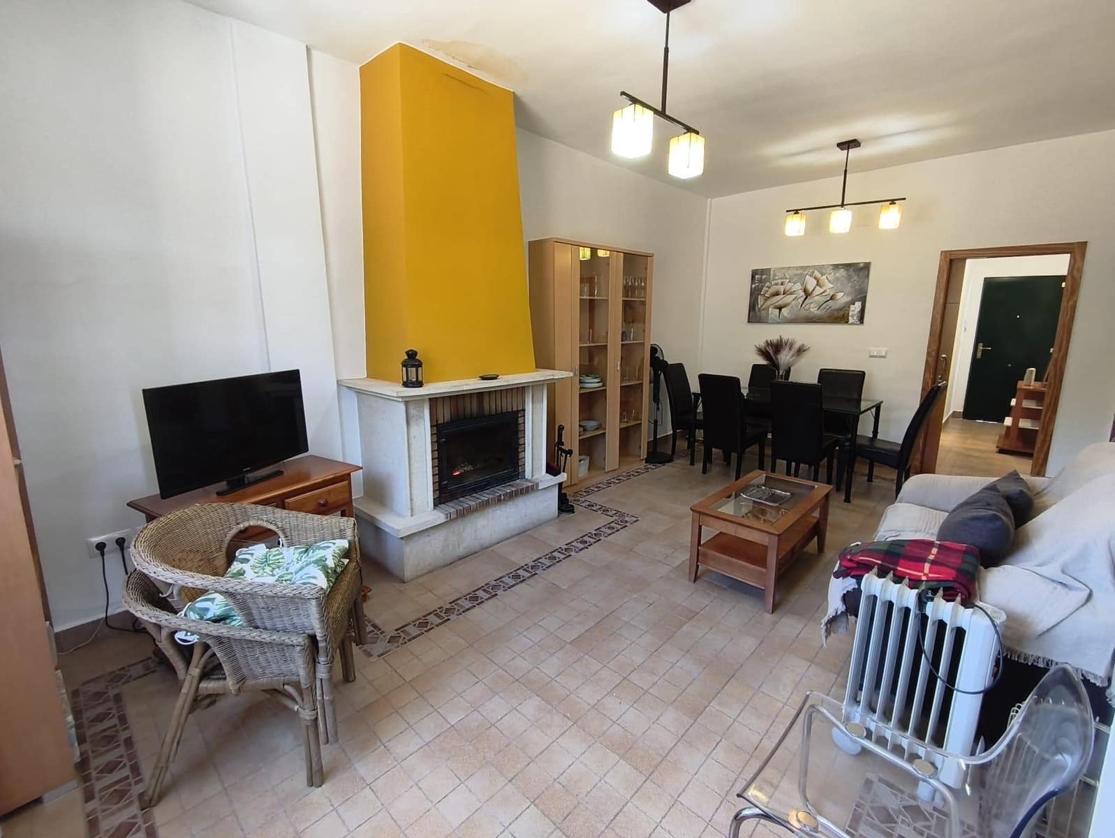 3 soveværelse Rækkehus til salg i Cordoba by med swimmingpool garage - € 255.000 (Ref: 9871903)
