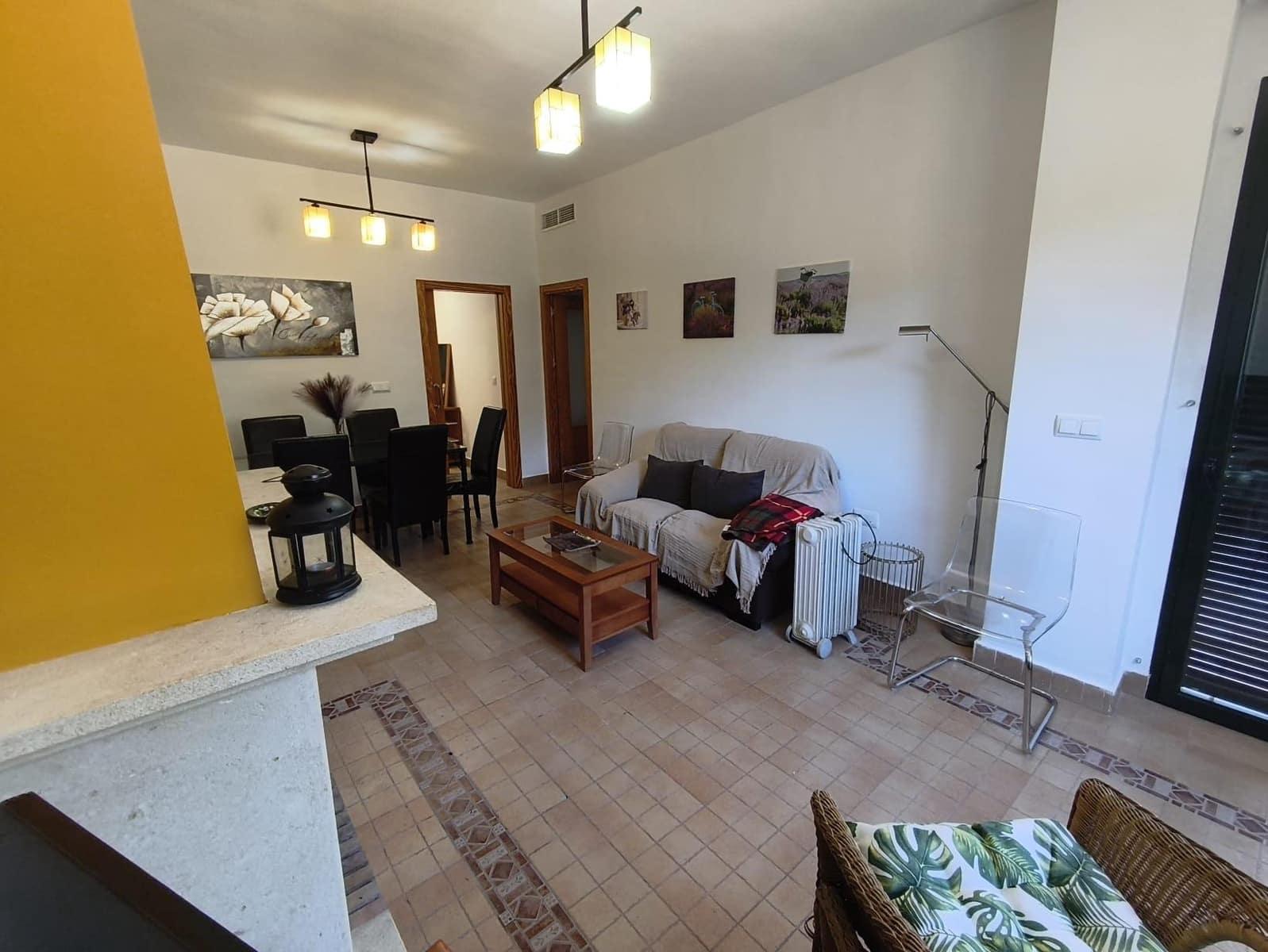 3 soveværelse Rækkehus til salg i Cordoba by med swimmingpool garage - € 255.000 (Ref: 9871903)
