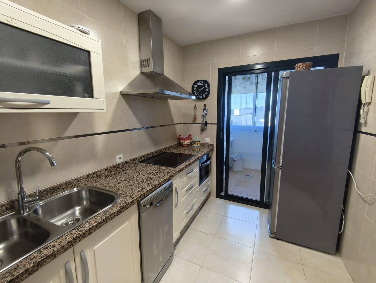 3 soveværelse Rækkehus til salg i Cordoba by med swimmingpool garage - € 255.000 (Ref: 9871903)