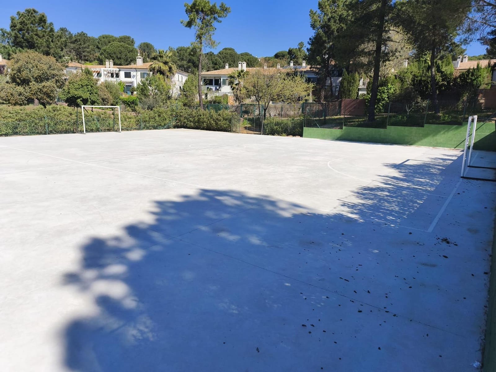 3 soveværelse Rækkehus til salg i Cordoba by med swimmingpool garage - € 255.000 (Ref: 9871903)
