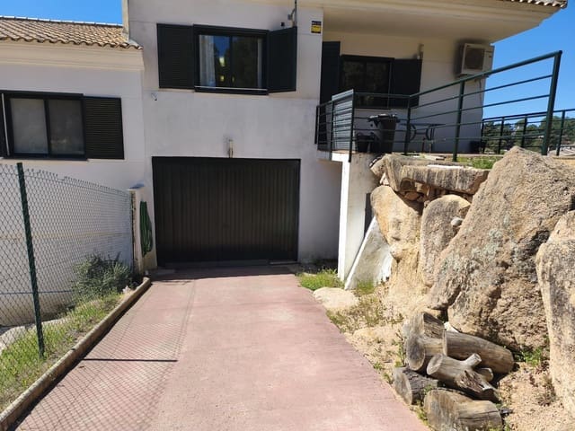3 soverom Rekkehus til salgs i Córdoba by med svømmebasseng garasje - € 255 000 (Ref: 9871903)