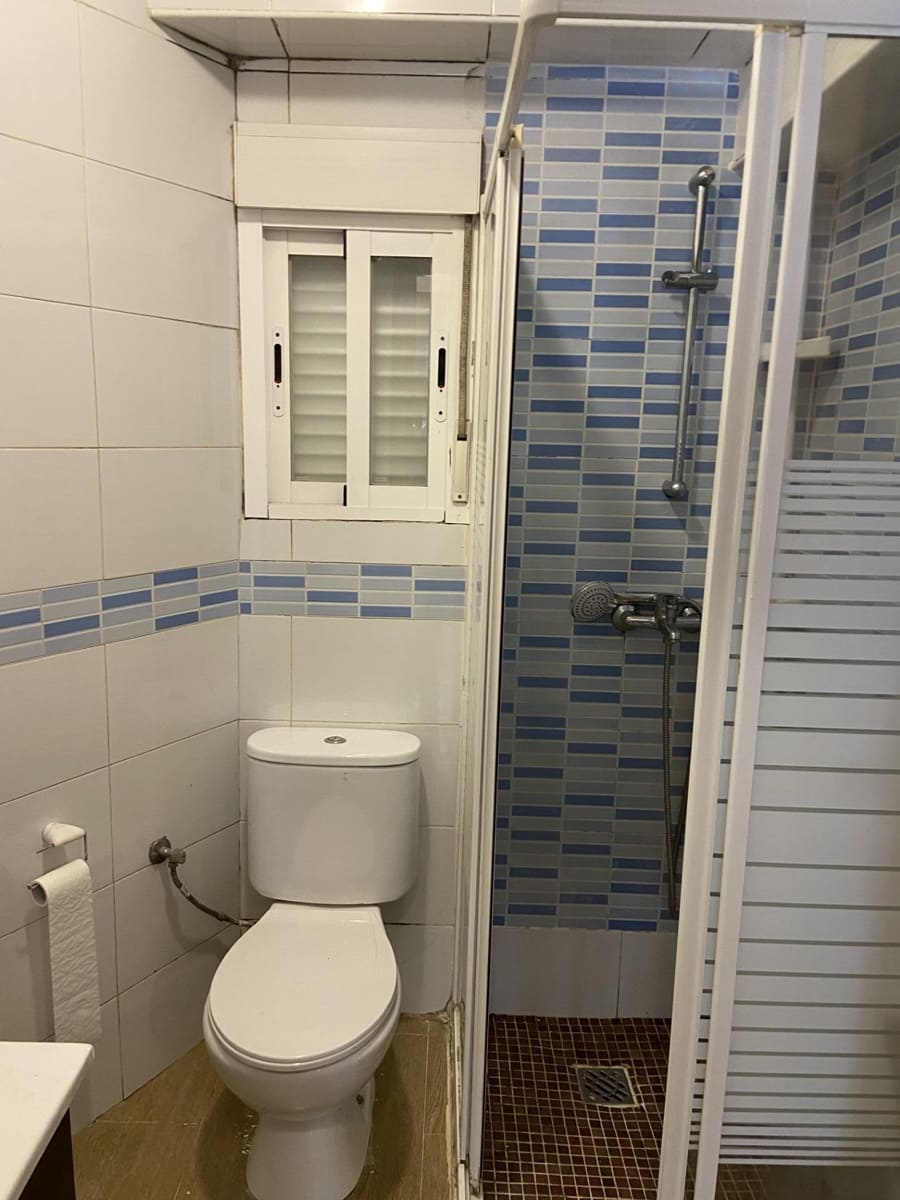 3 bedroom Flat for sale in Cordoba city - € 84,000 (Ref: 9871904)