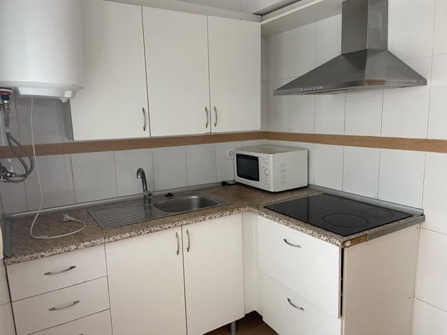 3 bedroom Flat for sale in Córdoba city - € 84,000 (Ref: 9871904)