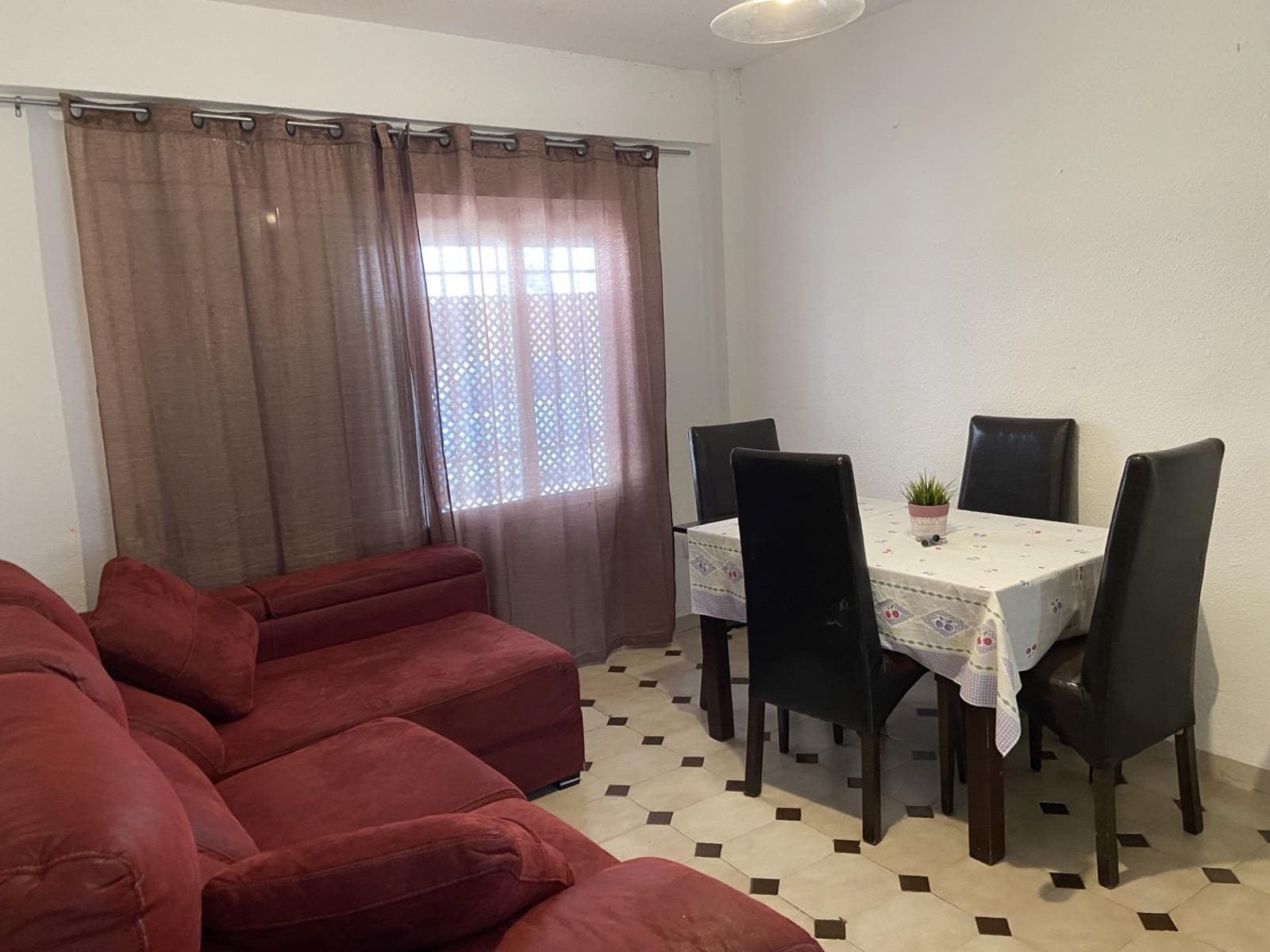 3 bedroom Flat for sale in Cordoba city - € 84,000 (Ref: 9871904)