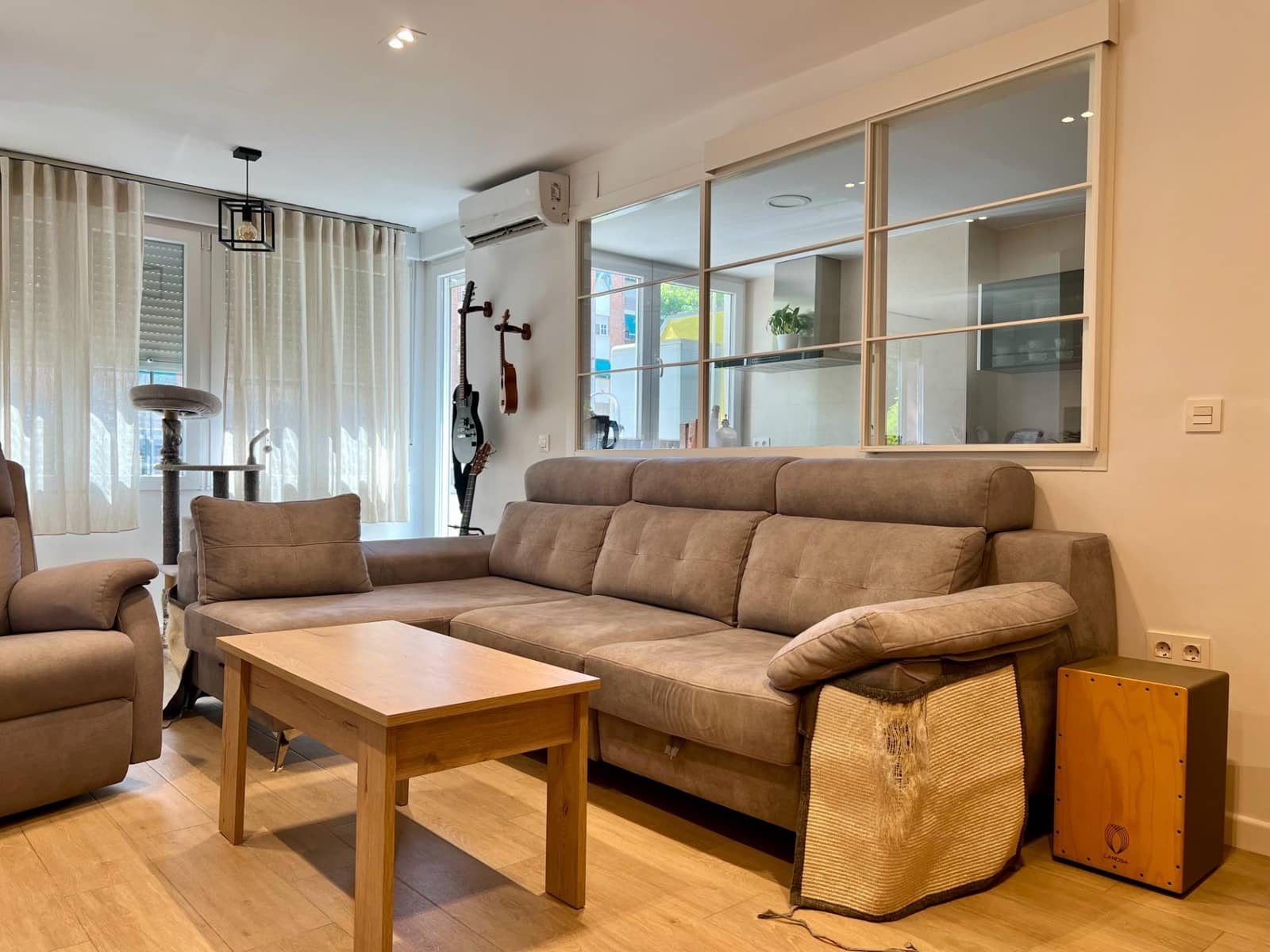 3 sypialnia Mieszkanie do wynajęcia w Miasto Kordoba - 800 € (Ref: 9873607)