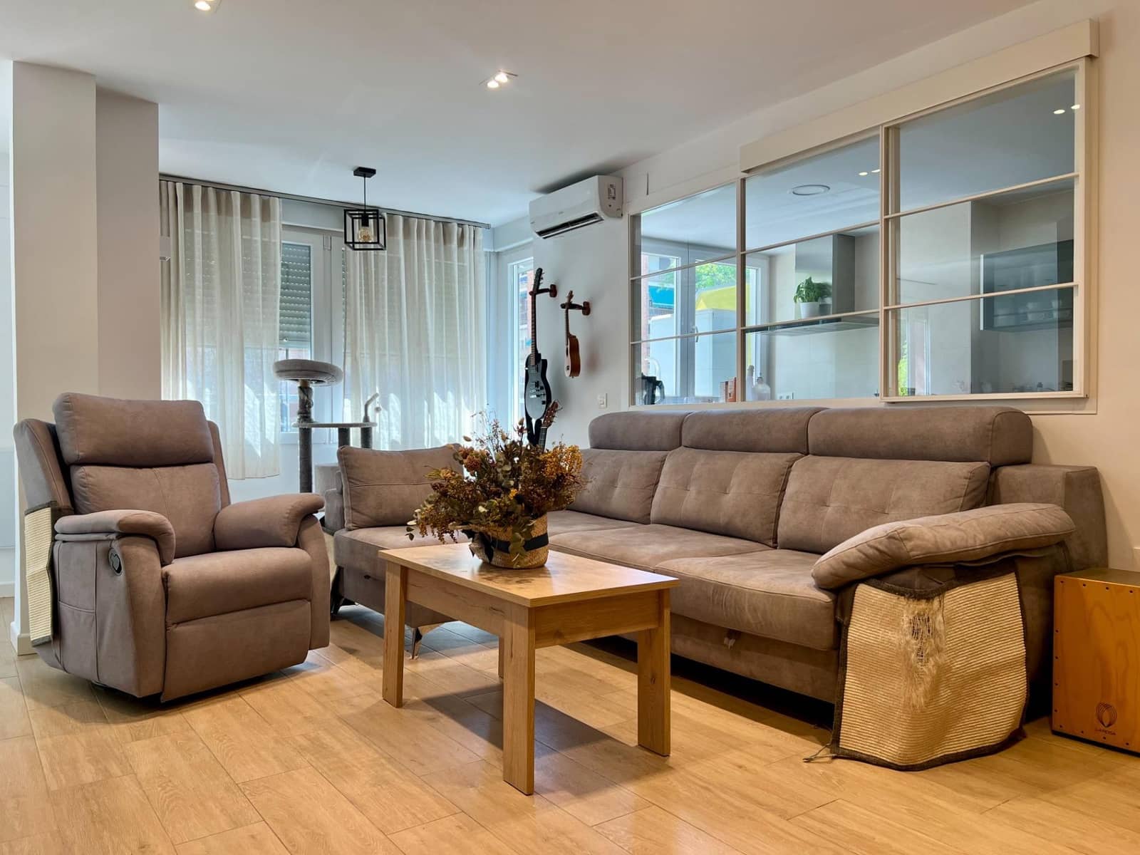 3 sypialnia Mieszkanie do wynajęcia w Miasto Kordoba - 800 € (Ref: 9873607)