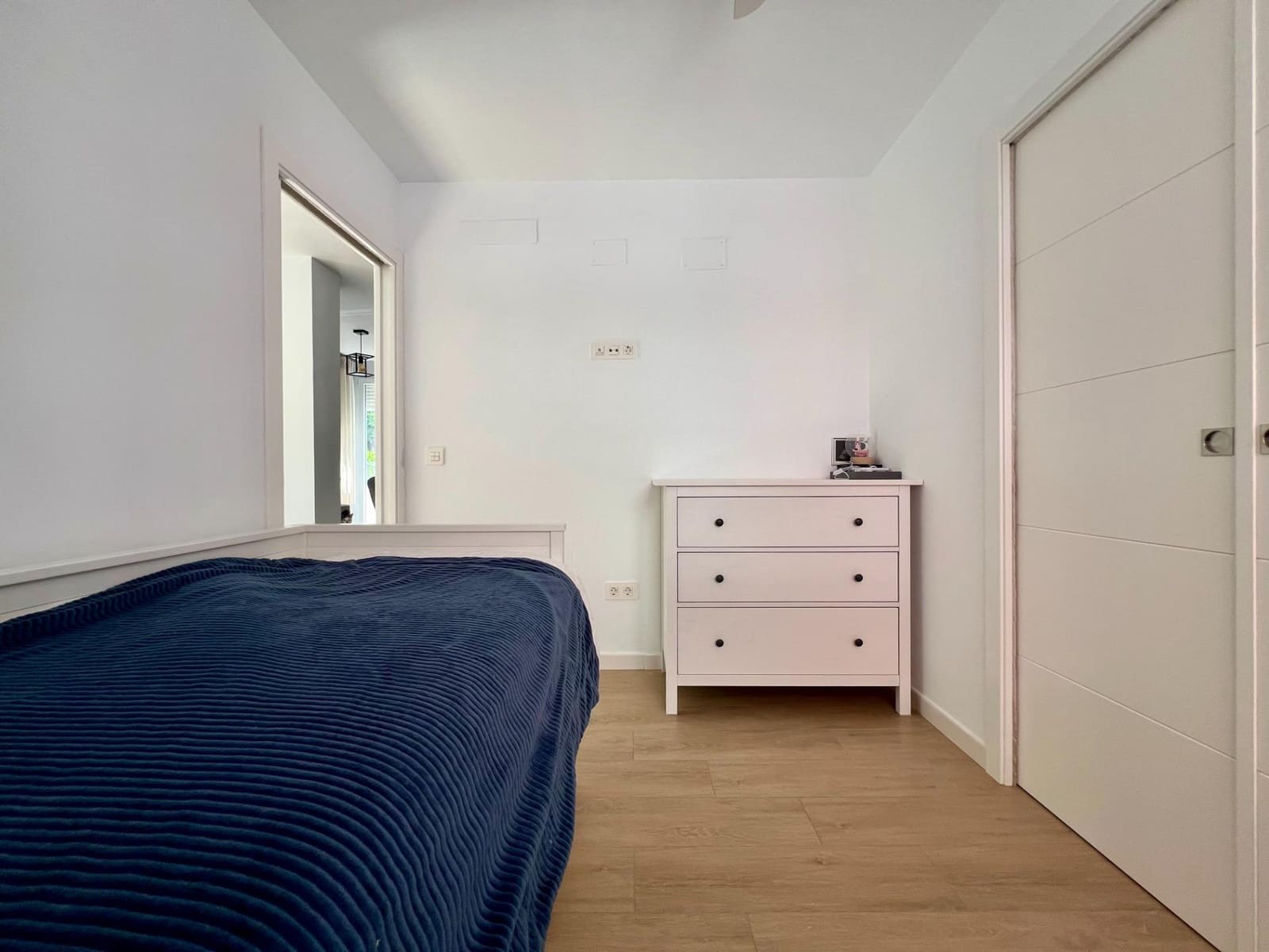 3 sypialnia Mieszkanie do wynajęcia w Miasto Kordoba - 800 € (Ref: 9873607)
