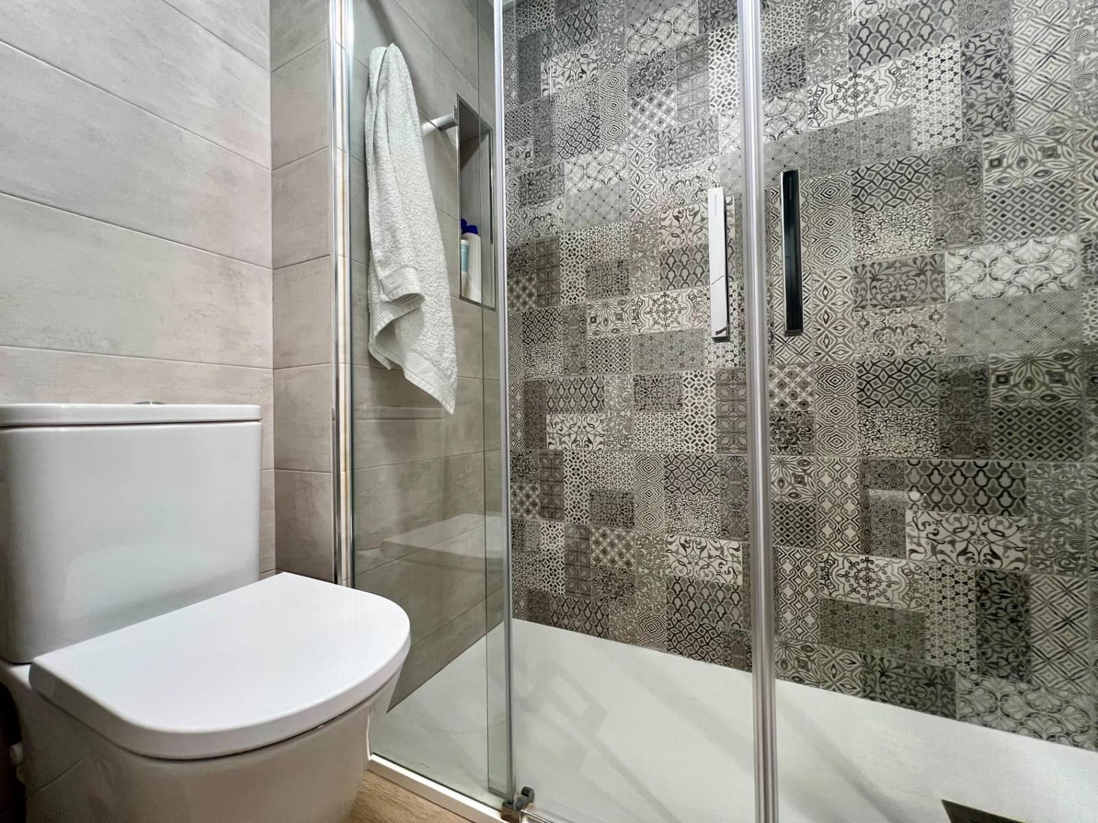 3 sypialnia Mieszkanie do wynajęcia w Miasto Kordoba - 800 € (Ref: 9873607)