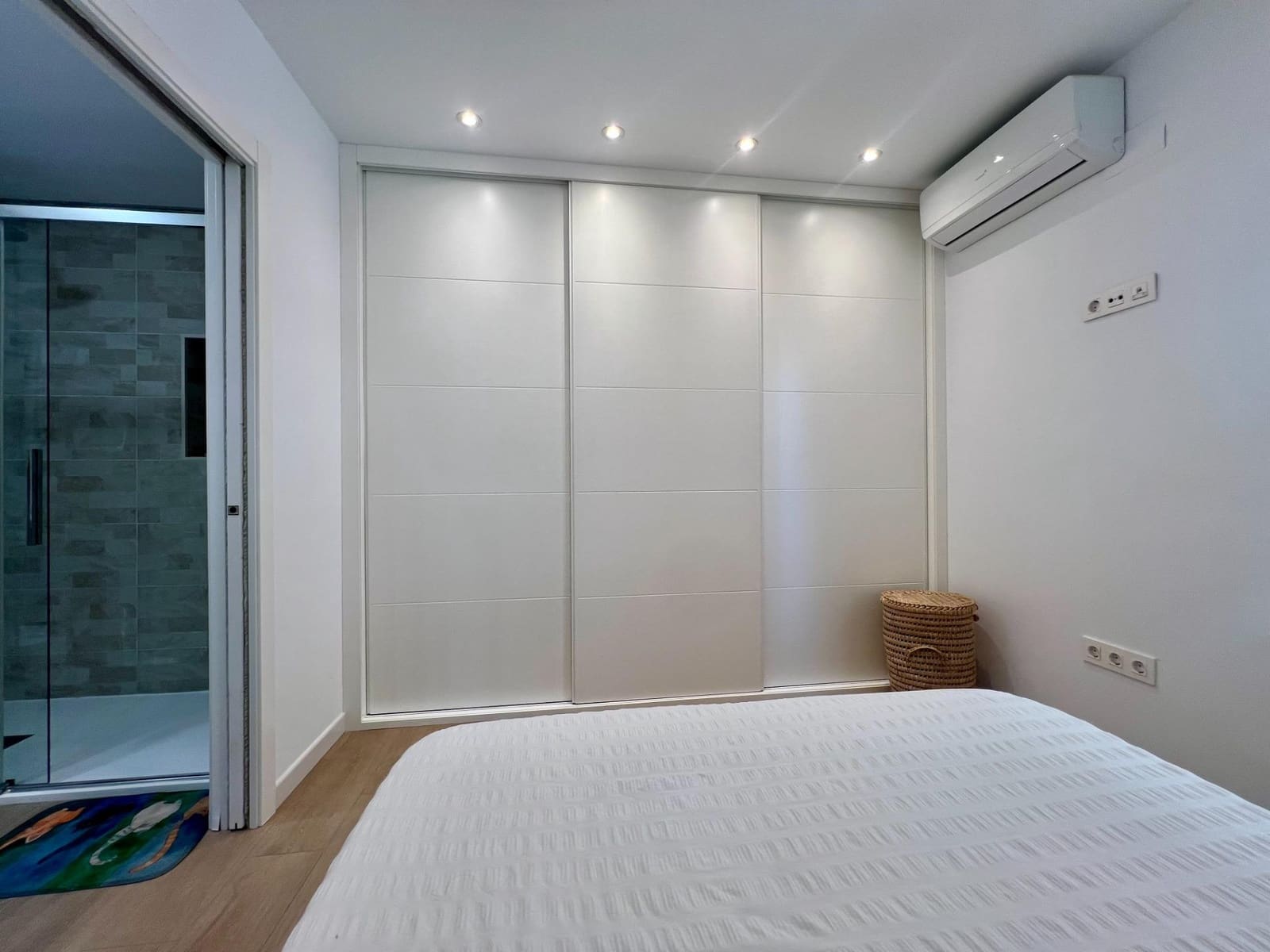 3 sypialnia Mieszkanie do wynajęcia w Miasto Kordoba - 800 € (Ref: 9873607)