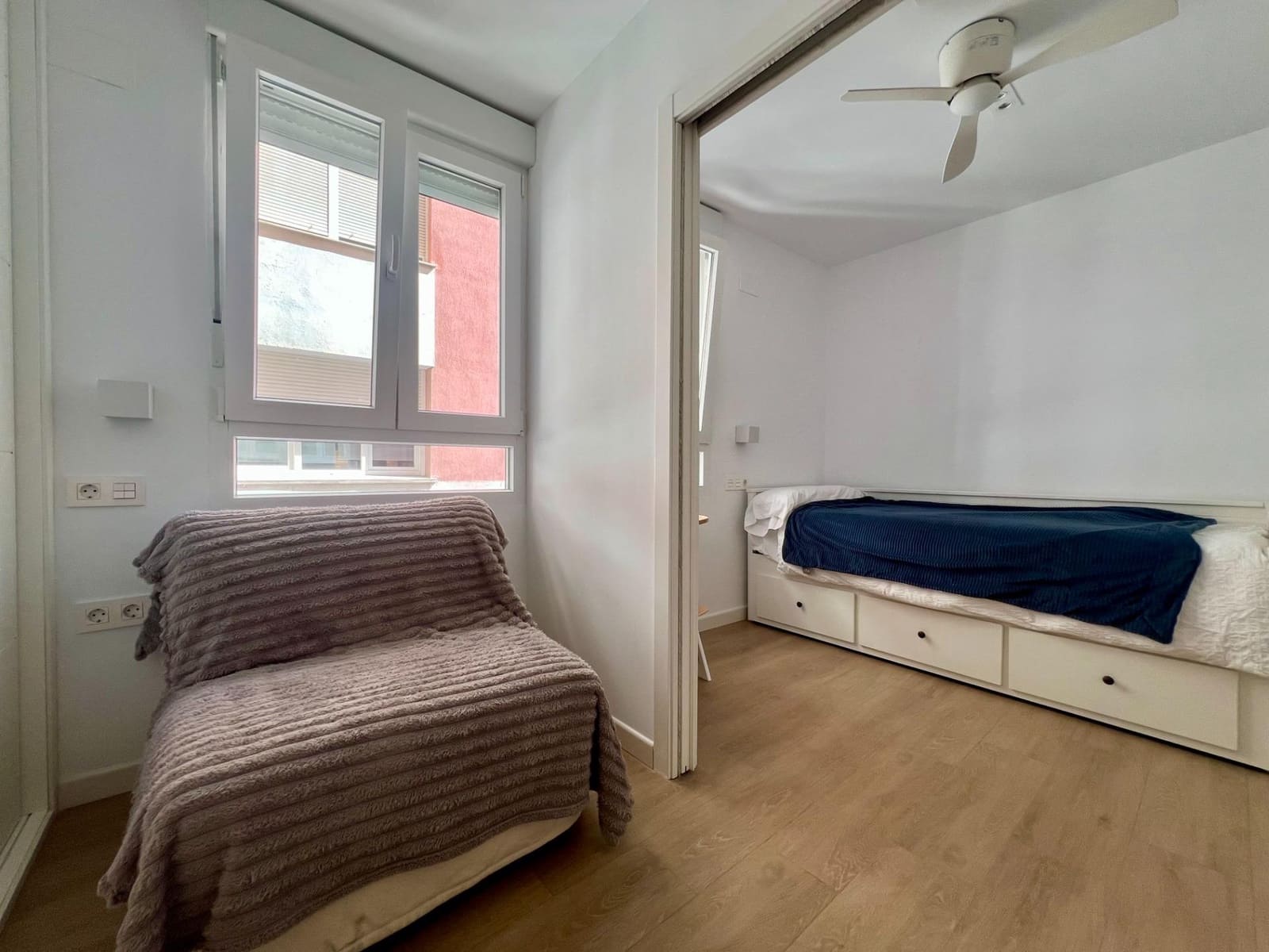 3 sypialnia Mieszkanie do wynajęcia w Miasto Kordoba - 800 € (Ref: 9873607)
