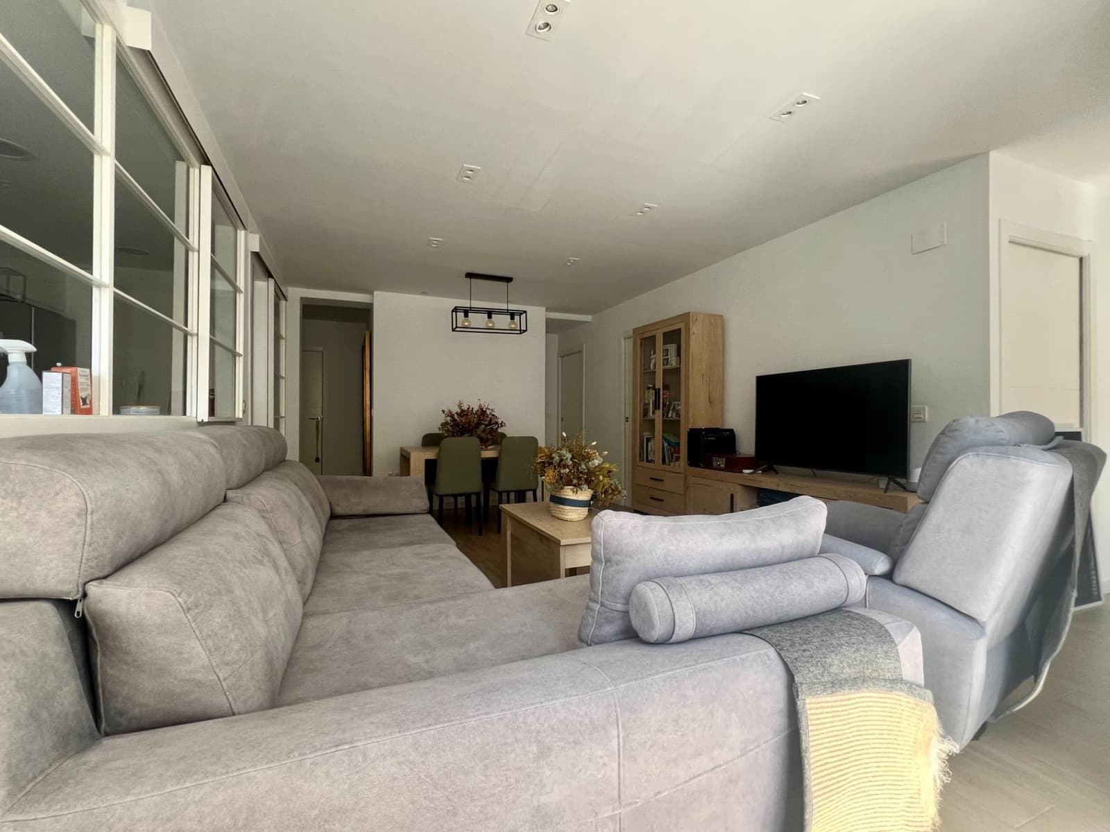 3 sypialnia Mieszkanie do wynajęcia w Miasto Kordoba - 800 € (Ref: 9873607)