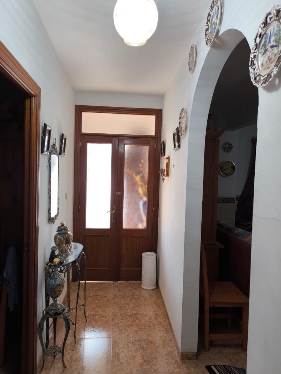 4 bedroom Finca/Country House for sale in Fuente Obejuna - € 75,000 (Ref: 9873609)