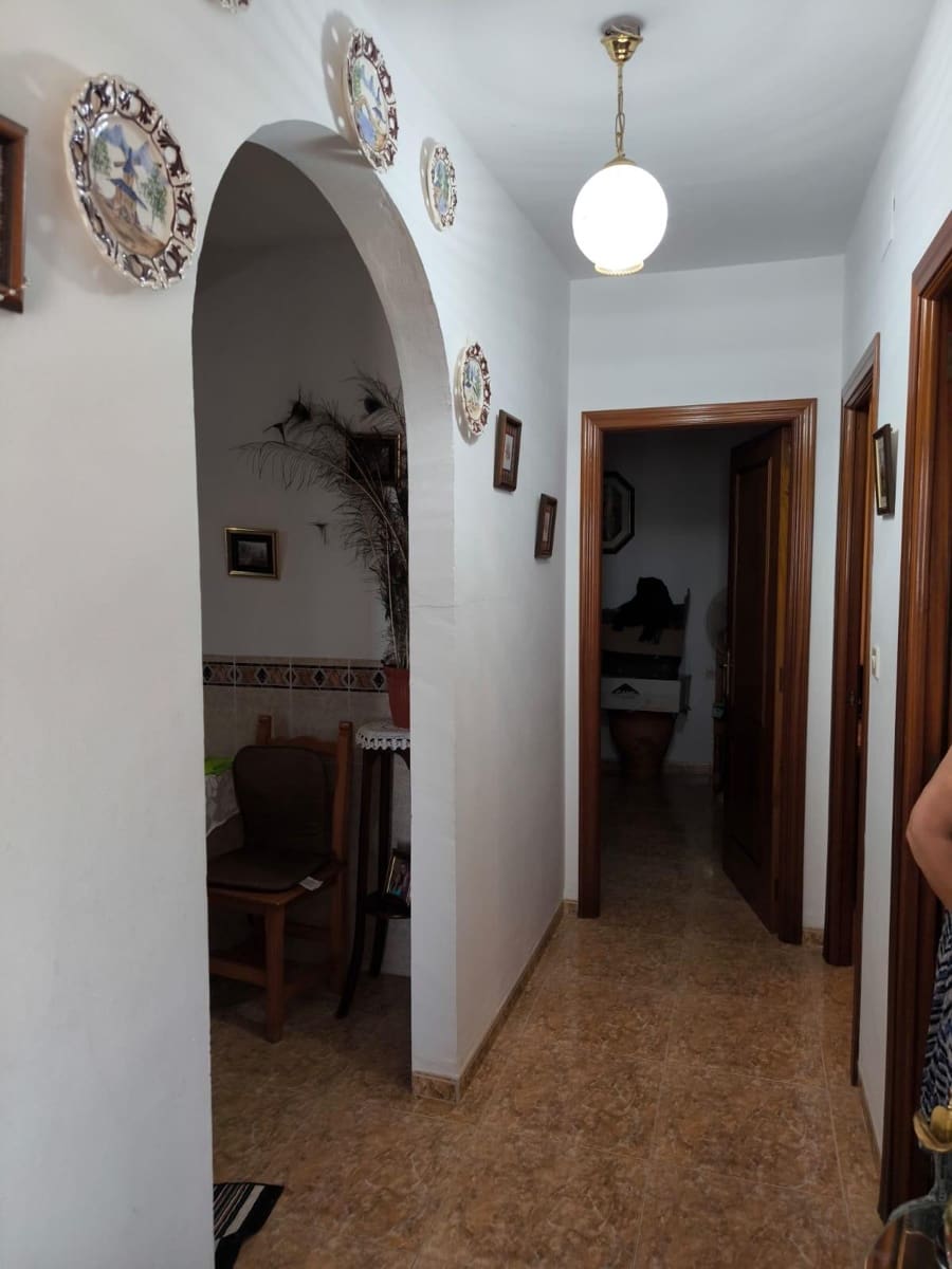 4 bedroom Finca/Country House for sale in Fuente Obejuna - € 75,000 (Ref: 9873609)