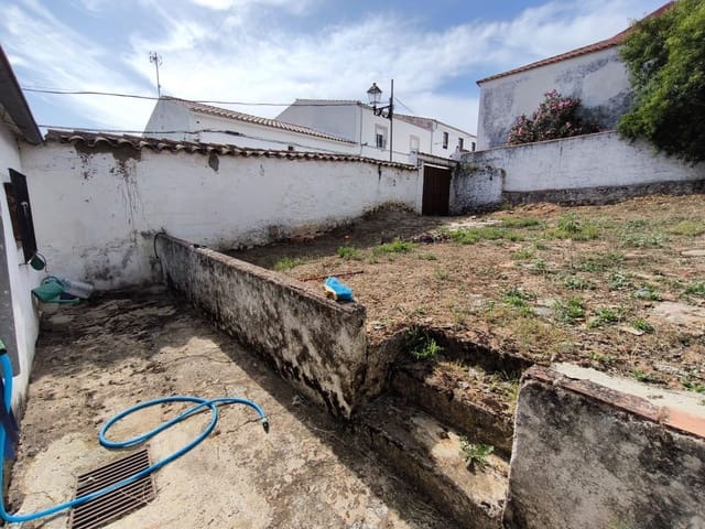 4 bedroom Finca/Country House for sale in Fuente Obejuna - € 75,000 (Ref: 9873609)