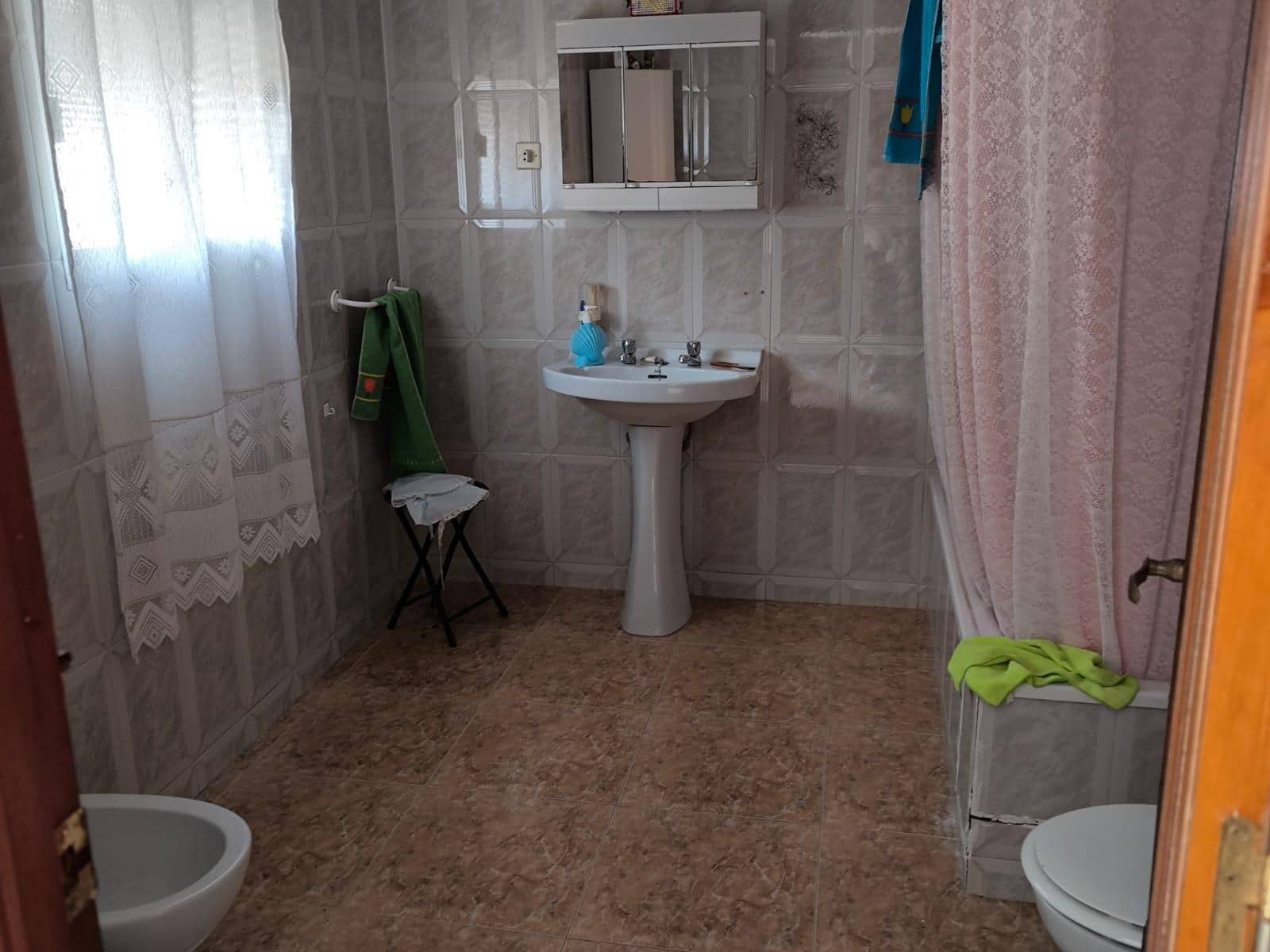 4 bedroom Finca/Country House for sale in Fuente Obejuna - € 75,000 (Ref: 9873609)