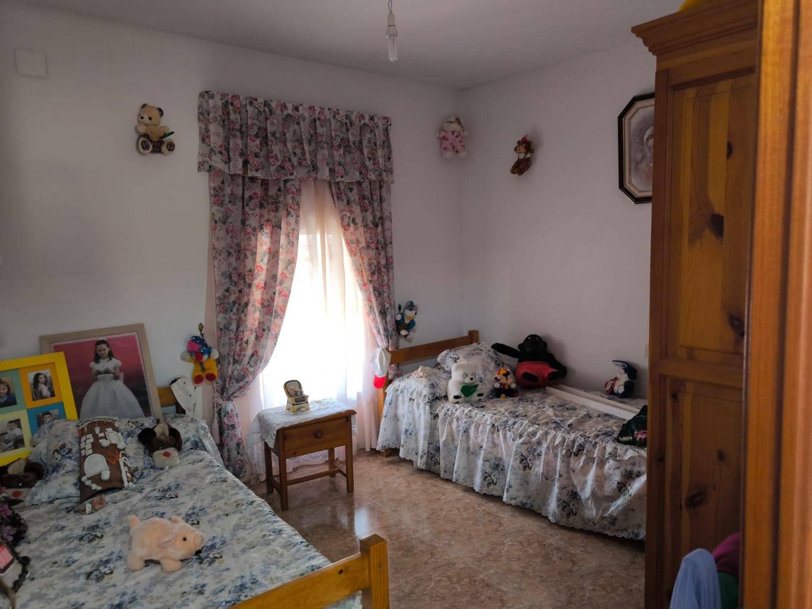 4 bedroom Finca/Country House for sale in Fuente Obejuna - € 75,000 (Ref: 9873609)