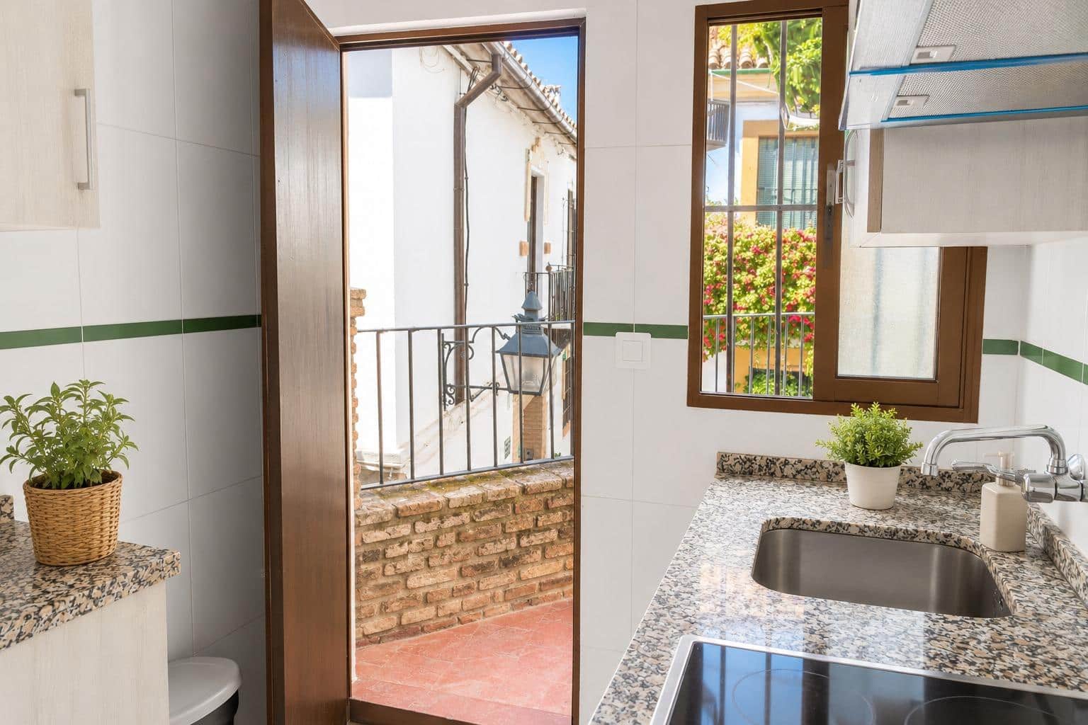 7 soveværelse Byhus til salg i Cordoba by - € 379.800 (Ref: 9876521)