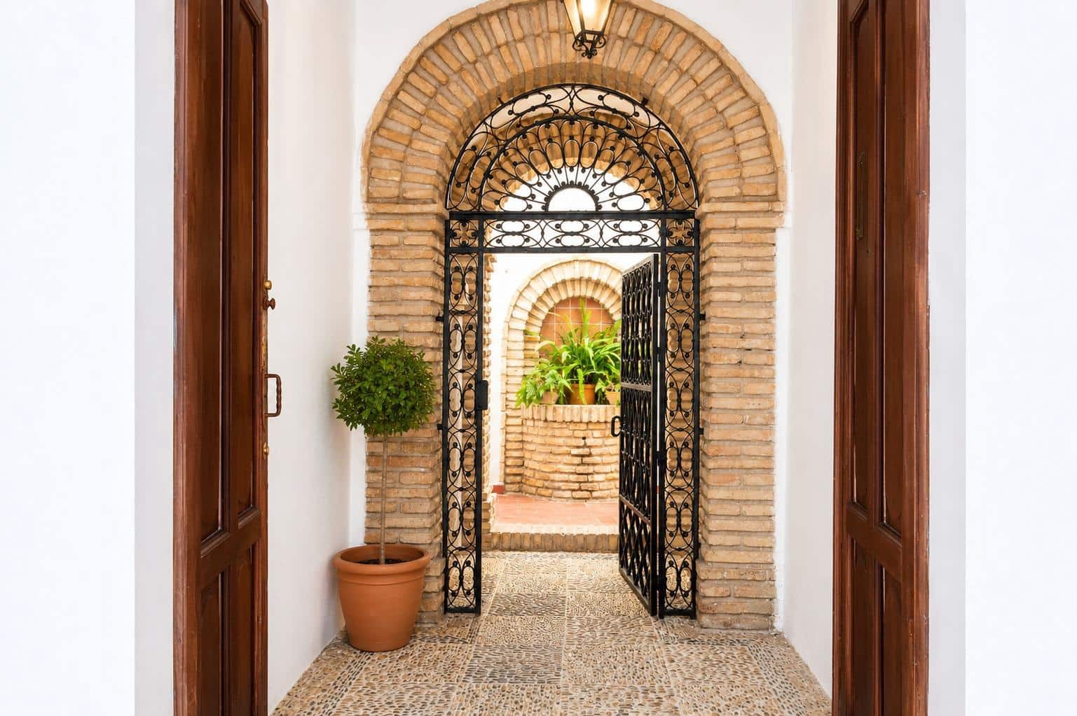 7 soveværelse Byhus til salg i Cordoba by - € 379.800 (Ref: 9876521)