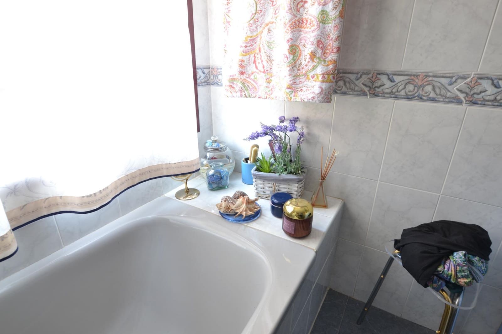 5 bedroom Flat for sale in Cordoba city with garage - € 370,000 (Ref: 9890475)