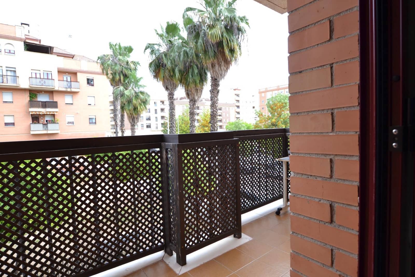 5 bedroom Flat for sale in Cordoba city with garage - € 370,000 (Ref: 9890475)