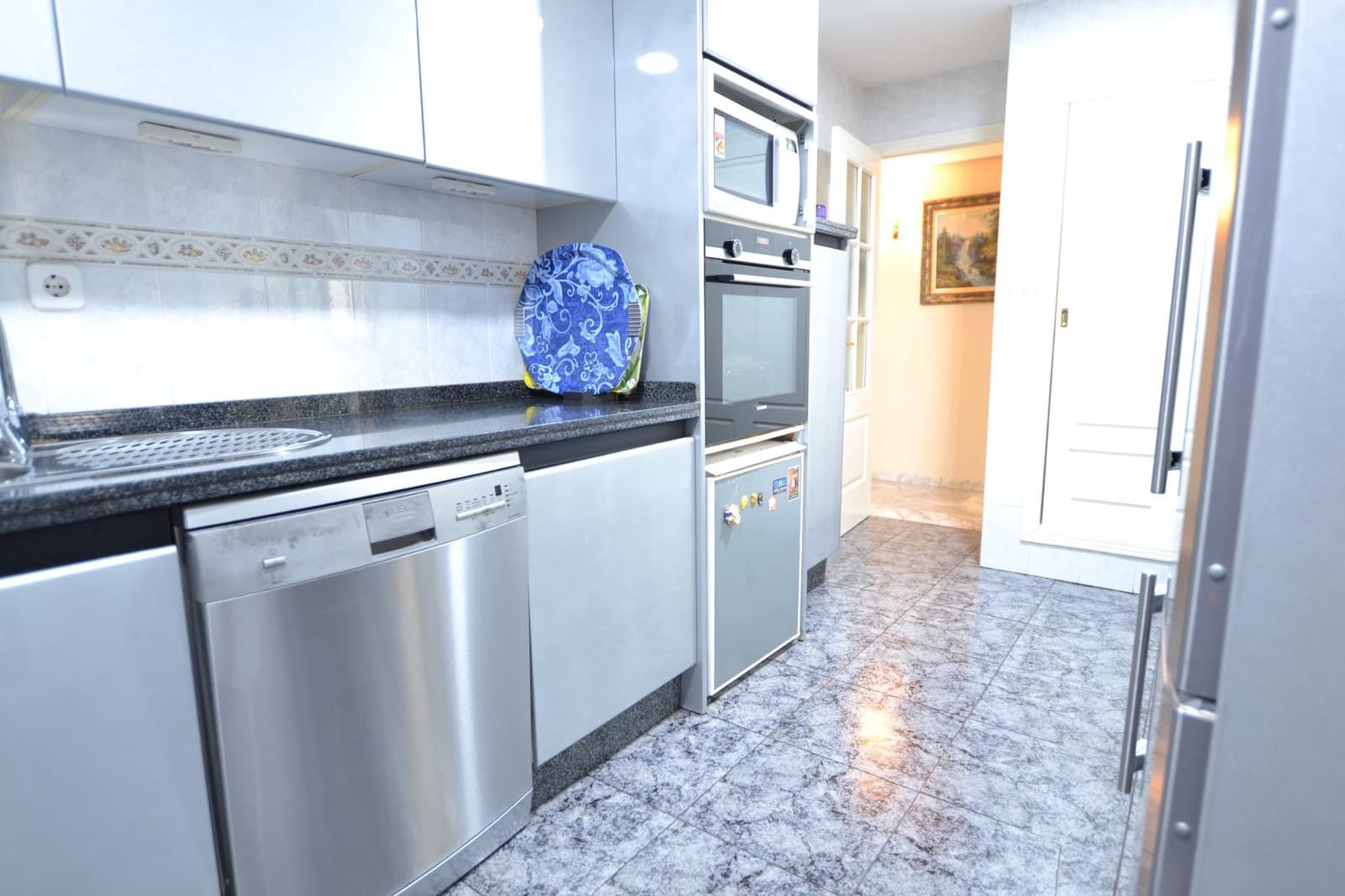 5 bedroom Flat for sale in Cordoba city with garage - € 370,000 (Ref: 9890475)
