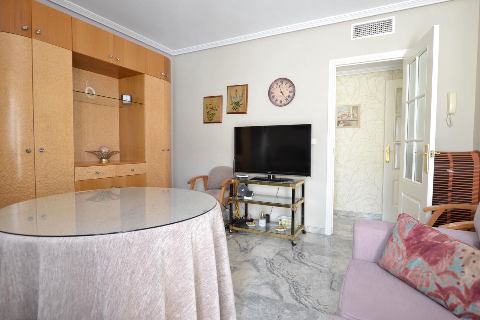 5 bedroom Flat for sale in Cordoba city with garage - € 370,000 (Ref: 9890475)