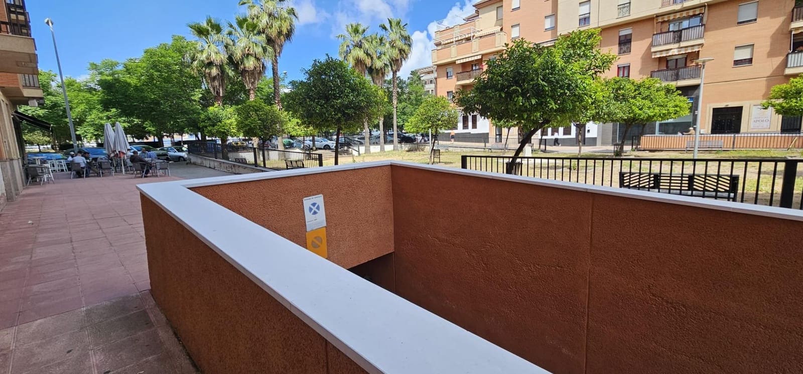 5 bedroom Flat for sale in Cordoba city with garage - € 370,000 (Ref: 9890475)