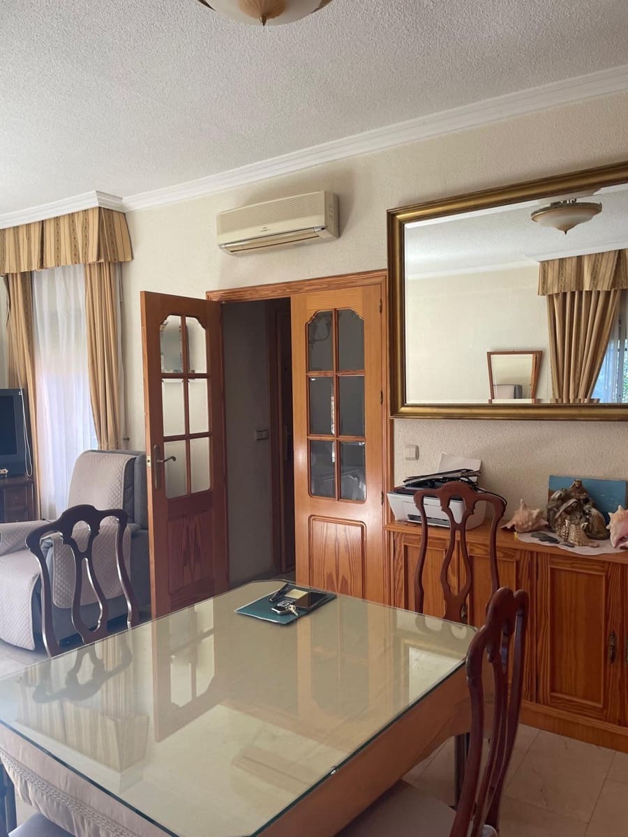 7 sovrum Villa till salu i Cordoba stad med pool garage - 465 000 € (Ref: 9890476)