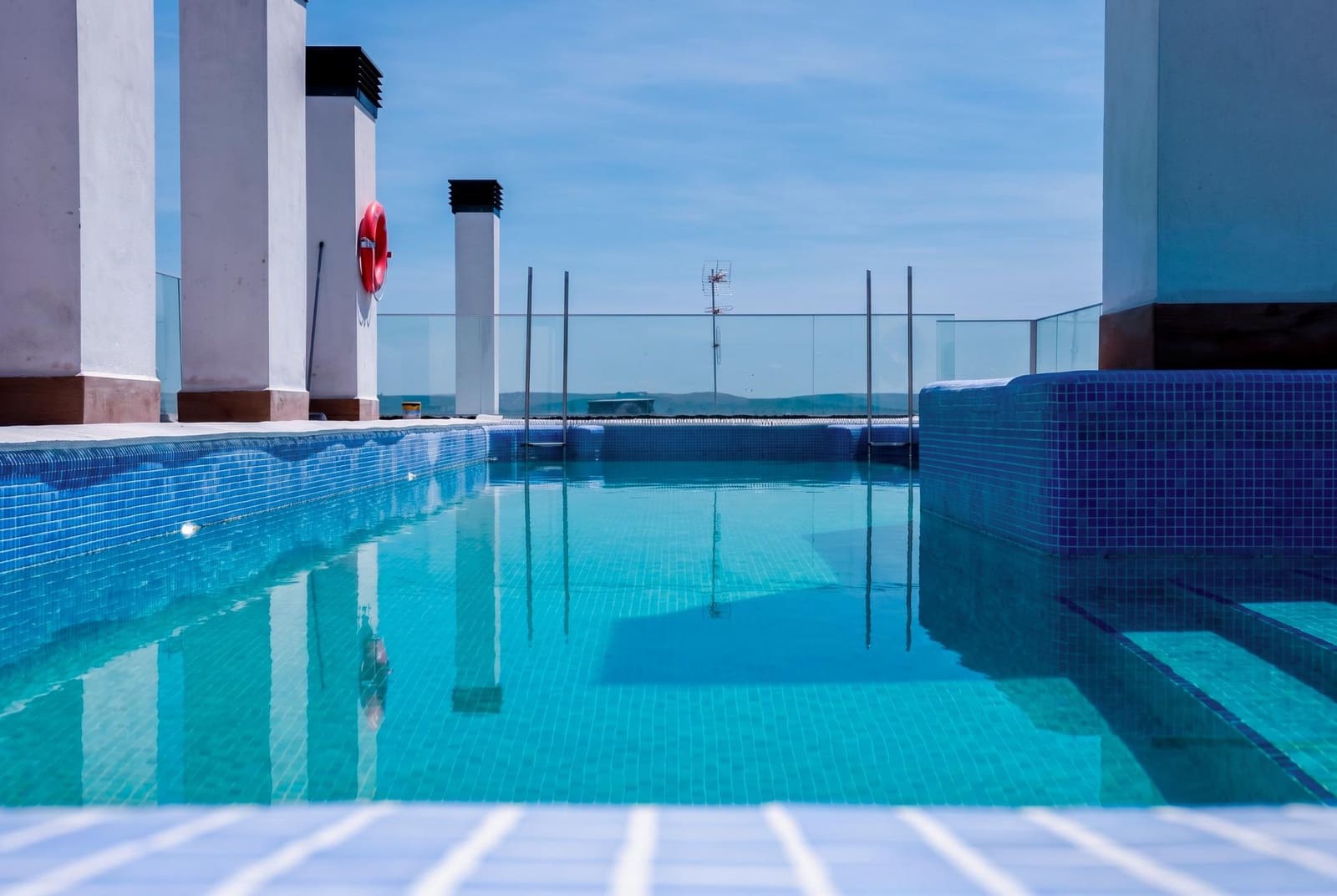 4 chambre Penthouse à vendre à Cordoue ville avec piscine garage - 445 000 € (Ref: 9890477)