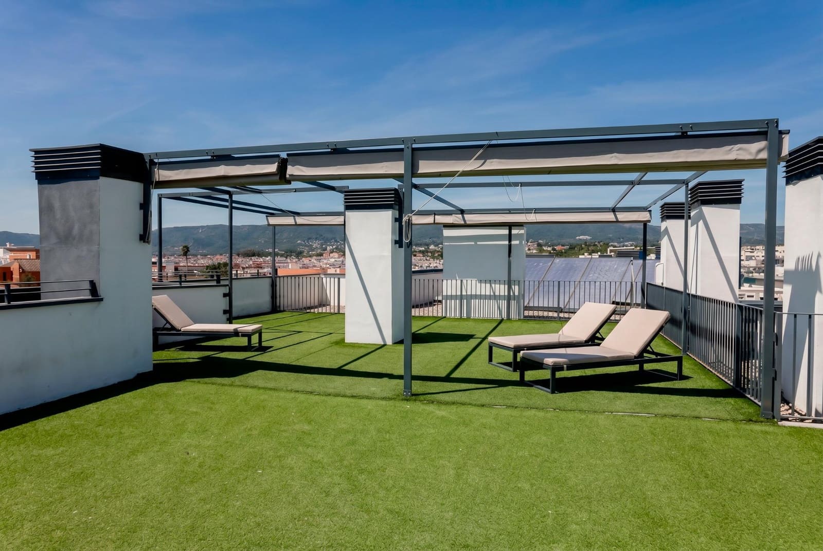 4 chambre Penthouse à vendre à Cordoue ville avec piscine garage - 445 000 € (Ref: 9890477)
