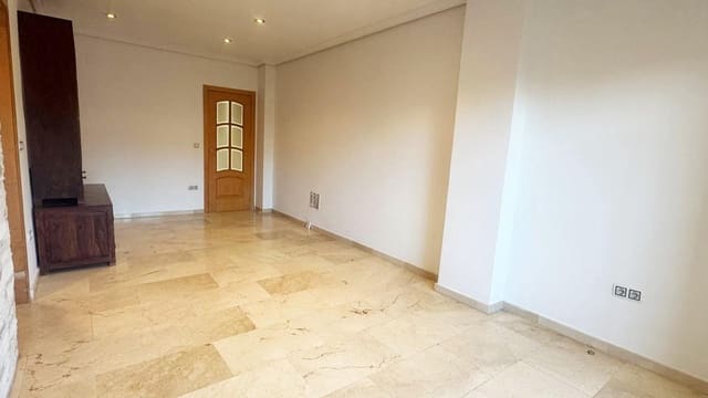 3 soveværelse Lejlighed til salg i Ollerías, Córdoba by - € 249.000 (Ref: 9890478)