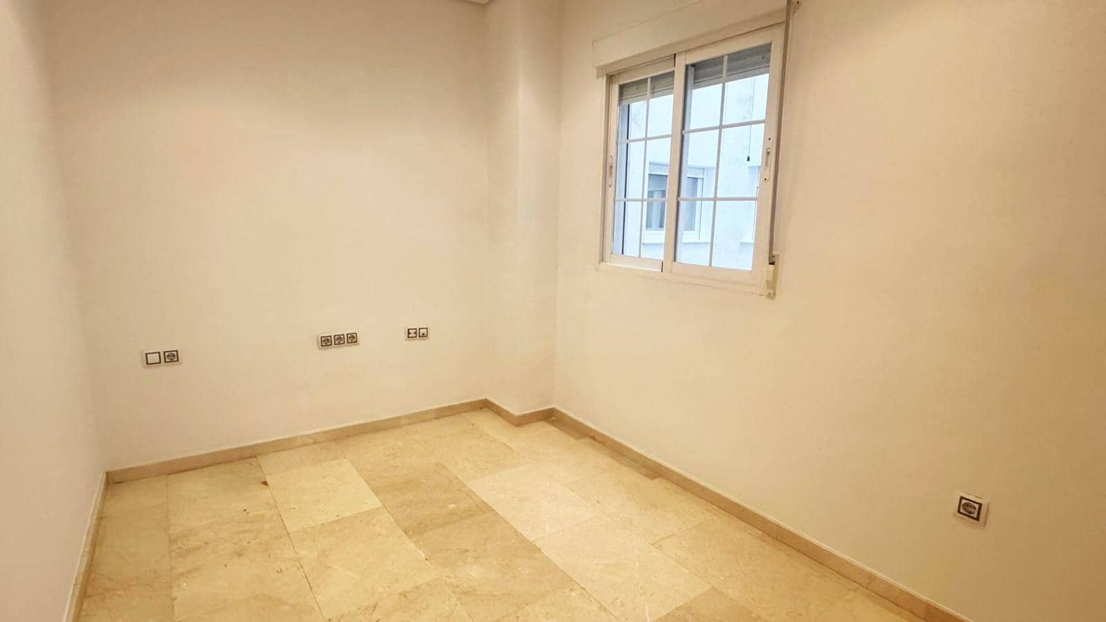 3 soveværelse Lejlighed til salg i Cordoba by - € 249.000 (Ref: 9890478)
