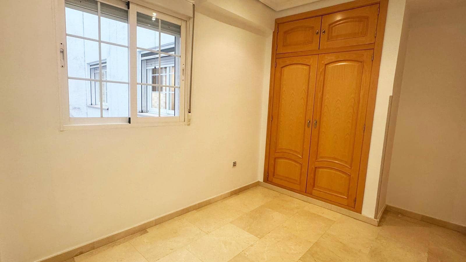 3 soveværelse Lejlighed til salg i Cordoba by - € 249.000 (Ref: 9890478)
