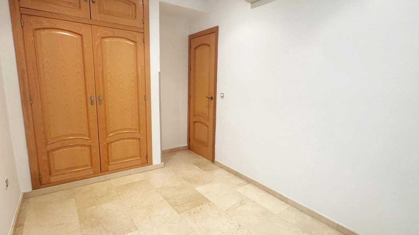 3 soveværelse Lejlighed til salg i Cordoba by - € 249.000 (Ref: 9890478)