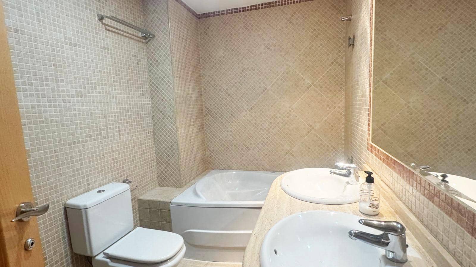 3 soveværelse Lejlighed til salg i Cordoba by - € 249.000 (Ref: 9890478)