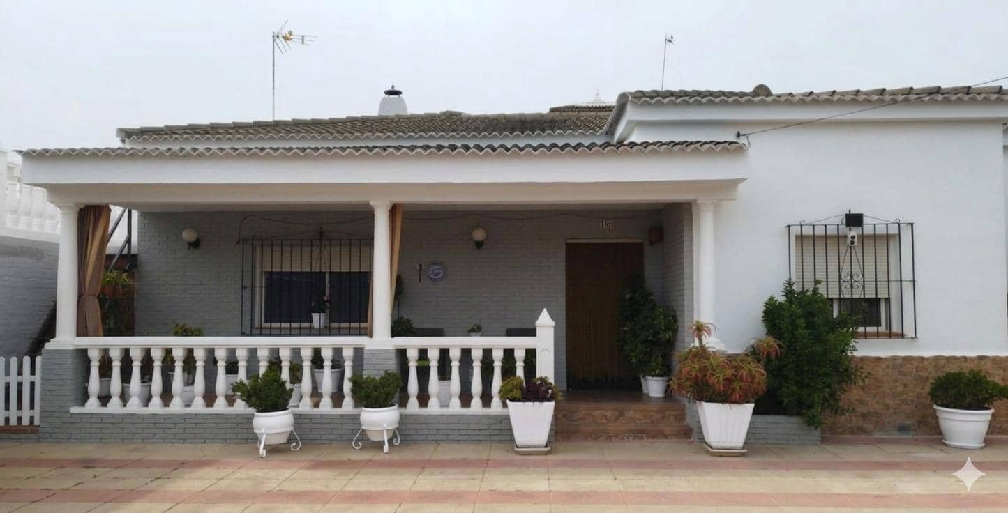 3 chambre Finca/Maison de Campagne à vendre à La Carlota avec garage - 175 000 € (Ref: 9890479)