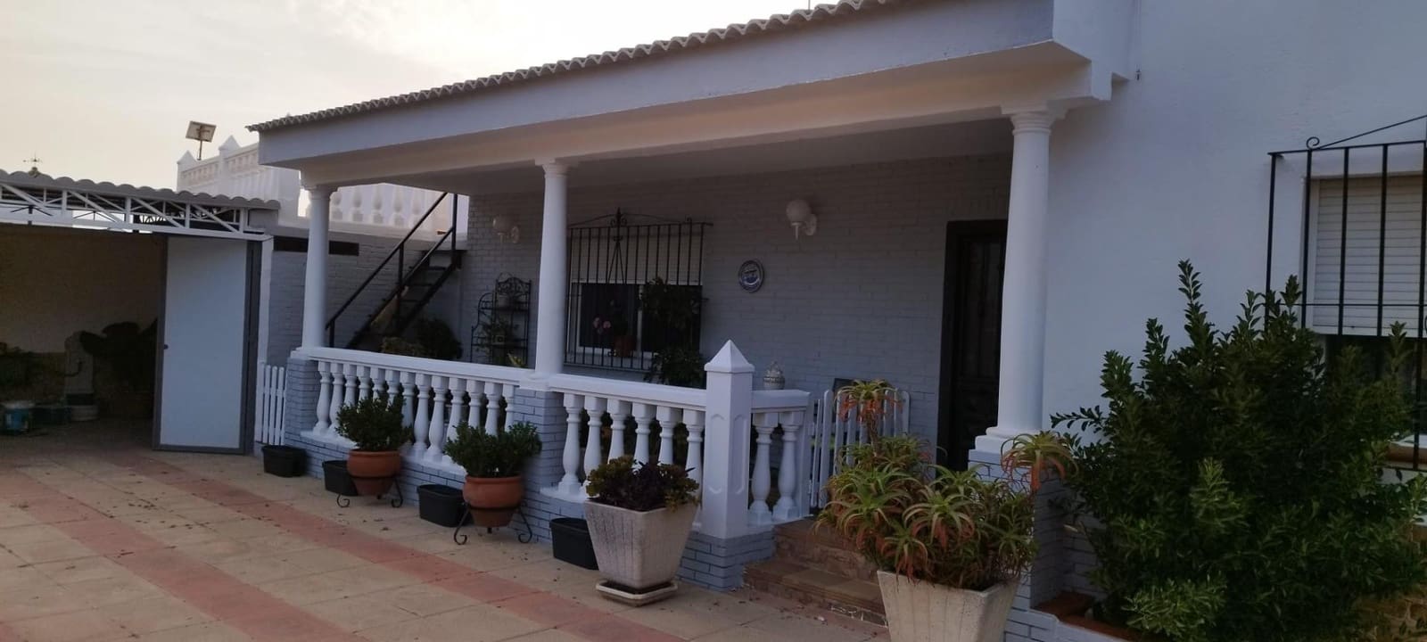 3 chambre Finca/Maison de Campagne à vendre à La Carlota avec garage - 175 000 € (Ref: 9890479)