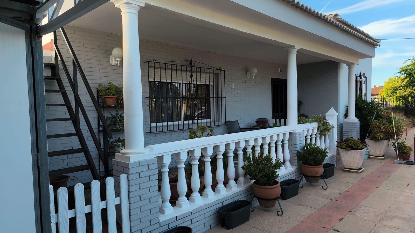 3 chambre Finca/Maison de Campagne à vendre à La Carlota avec garage - 175 000 € (Ref: 9890479)