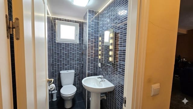 3 Zimmer Haus zu verkaufen in Córdoba Stadt mit Garage - 269.000 € (Ref: 9890480)