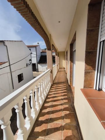4 Zimmer Haus zu verkaufen in Fuente Obejuna mit Garage - 180.000 € (Ref: 9892453)