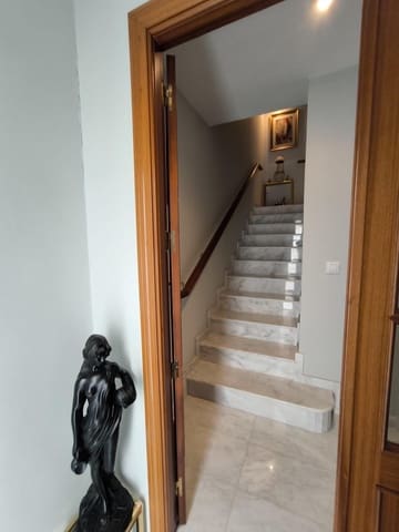 4 Zimmer Haus zu verkaufen in Fuente Obejuna mit Garage - 180.000 € (Ref: 9892453)